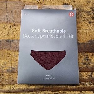 NWT! Lululemon Women's Purple Soft
Breathable Bikini Size Large